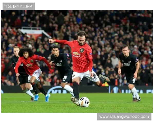 欧文：看齐尔克泽比赛无法让我感到兴奋，他不符合曼联的风格